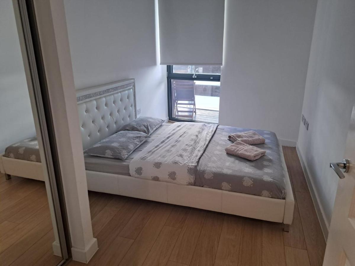 Amazing Apartment Moments Away From The Heart Of London Exterior foto